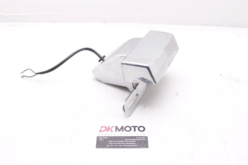 86 HONDA GOLDWING 1200 GL1200SEI LICENSE PLATE LIGHT 33720-MG9-771 R11.BX19 - Image 1 of 4