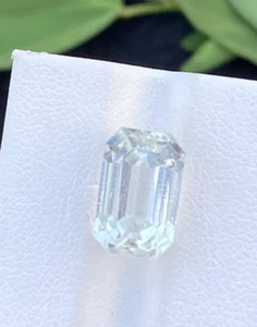 7.80 Ct Natural Yellow Kunzite Emerald shape Gemstone from Afghanistan. - Picture 1 of 4