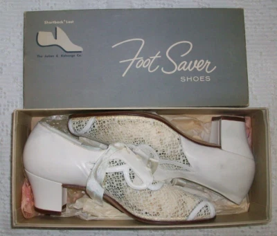 Vintage 40s Foot Saver Creamy White Open Mesh Toe Lace Leather Bridal Shoes NIB - Image 1 of 4