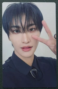 ATEEZ Ashes To Light Japan 2nd Album SEONGHWA Photocard Official Solo Ver. A - Picture 1 of 2