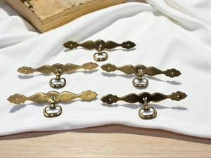 Vintage Set of 5 French Provincial Brass Drawer Pulls - Picture 1 of 8