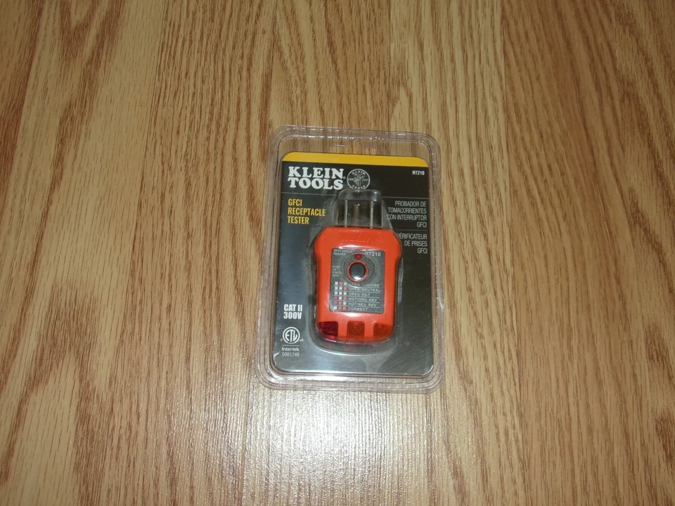 Klein Tools RT210 GFCI Receptacle Tester