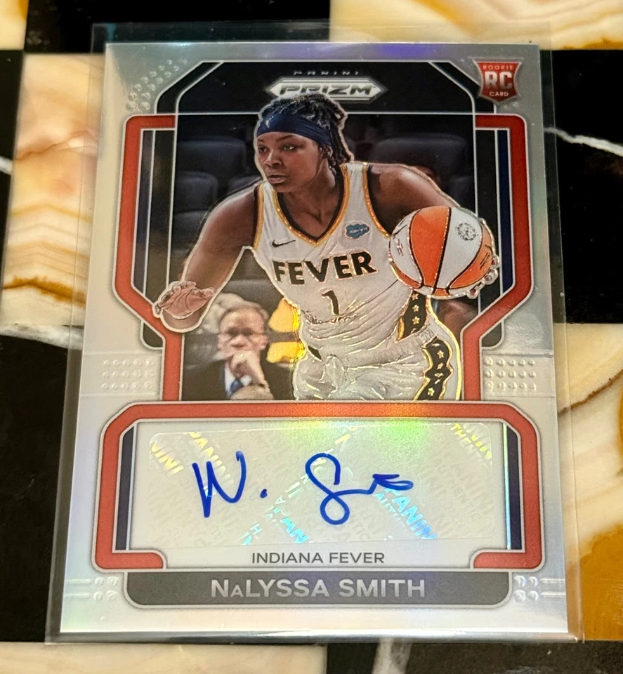 2022 WNBA Silver Prizm NaLyssa Smith Rookie  Auto - Image 1 of 1