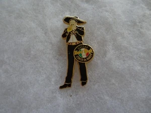 Hard Rock Cafe pin Dallas Cinco de Mayo 2001 Mariachi 1 with Trumpet - Picture 1 of 1