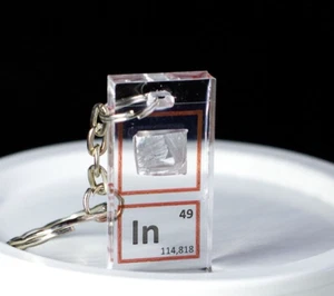 Indium Sample, Indium Element Sample, Indium Shiny Piece Periodic Tile Keyring - Foto 1 di 2