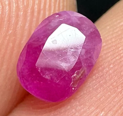0.70 Carat Top Quality Beautiful Natural Ruby Cut Gemstone from Afghanistan - Image 1 of 4
