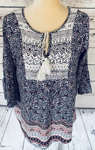 Blusa campesina pequeña para mujer Cato 3/4 mangas acampanadas encaje busto corbata borlas usada en excelente estado - Imagen 1 de 12