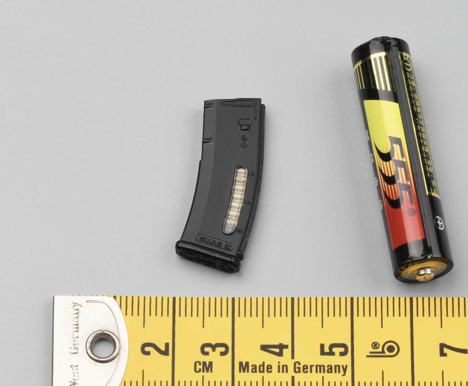 Mag X 2 for Easy&Simple ES 26045A SMU Tier1 Operator The Recce Element 1/6 Scale - Image 1 of 1