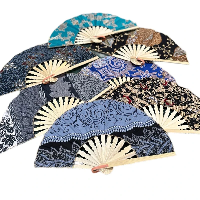 Ventilador de mano tradicional malayo 100 % hecho a mano KIPAS Batik Nyonya bambú plegable Foto 1 de 1