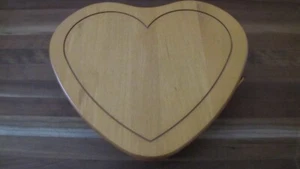 Longaberger 1999 Love Letters Sweetheart Basket with Protector, Lid New. - Picture 1 of 9