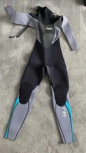 Tiki 4:3 Wetsuit Size 8 Womens - Picture 1 of 2