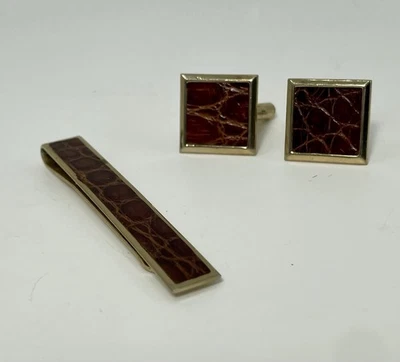 Juego de clips de barra de corbata de gemelos Swank tono dorado cuadrado marrón piel de serpiente simulada Foto 1 de 4