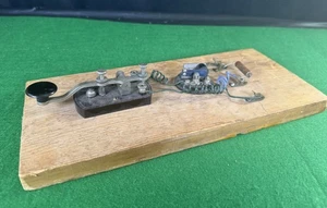 Zweiter Weltkrieg Ära pädagogischer Morsetelegraf Schlüssel SPEED-X Trainingsset Fahnestock Clips - Bild 1 von 15