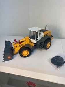 Bruder 02430 Liebherr Articulated Road Loader L 574 Toy Vehicle - Picture 1 of 9