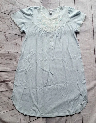 Vestido de Noche Miss Elaine Talla M De Colección Azul Claro Algodón Encaje Diseño Bordado Foto 1 de 4