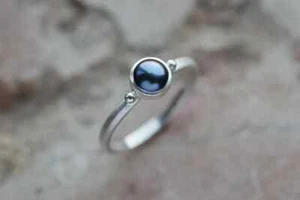Sterling silver black pearl engagement ring, gift for her, Dainty pearl ring. - Picture 1 of 9