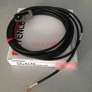 ONE NEW KEYENCE EX-614V displacement sensor - Picture 1 of 1