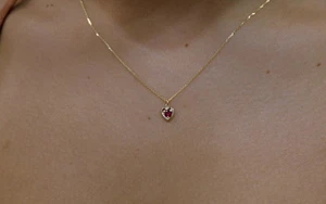 COLLAR CORAZÓN RUBÍ ORO AMARILLO 14K 0,12CT RUBÍ GENUINO - Imagen 1 de 4