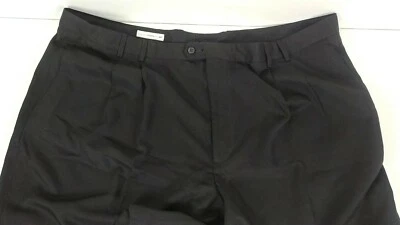 (Pre-Owned) CutterBuck CB DryTecLuxe Dress Double Pleate Black Shorts Size: 50B - Image 1 of 4