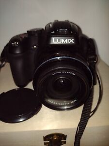 Panasonic LUMIX DMC-FZ72 Camera 16.1MP + battery, charger, leads, *FREE POSTAGE*