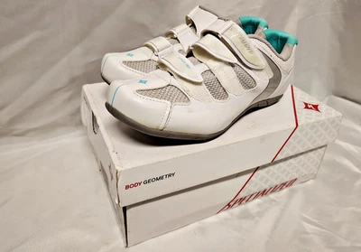 Zapatos de ciclismo Specialized Spirita RBX para mujer 38,5 EUR - devueltos nunca montados Foto 1 de 4