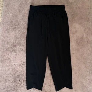 T by Talbots Black Athletic Tulip Crop Pant Size P Gym Workout Athleisure - Picture 1 of 5