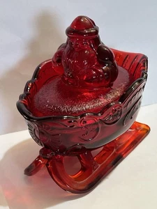 VINTAGE WESTMORELAND AMBERINA ROT GLAS WEIHNACHTSMANN MIT SCHLITTEN MINI SCHÜSSEL MIT DECKEL 4,5" - Bild 1 von 8
