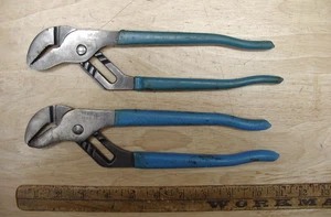 2 Vntg Channellock 430 T&G S.J. Pinze per pompa acqua, 10-5/16", impugnature in vinile blu, ottime condizioni - Foto 1 di 18