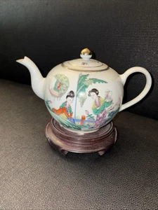 Hand-painted Japanese Tea Pot - Picture 1 of 9