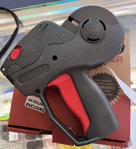 Avery Dennison Monarch 1131 Single Line Price Labeler Working W/ Stickers - Picture 1 of 5