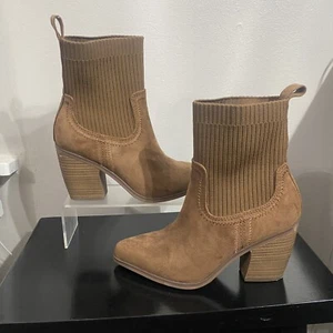 Women's Kinley Ankle Boots Universal Thread Cognac Size 6 Pull On Booties - Picture 1 of 11