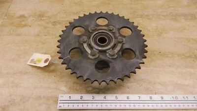 Suzuki TS100 1976 Enduro S190-1> rueda trasera piñón y soporte Foto 1 de 4