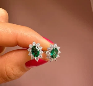 Emerald Gemstone Stud Earring 925 Starling Silver Diamond Earring Jewelry Gift - Picture 1 of 5