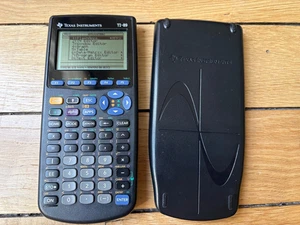 Texas Instruments TI-89 graphic and programmable calculator 256 KB like NEW ! - Afbeelding 1 van 10