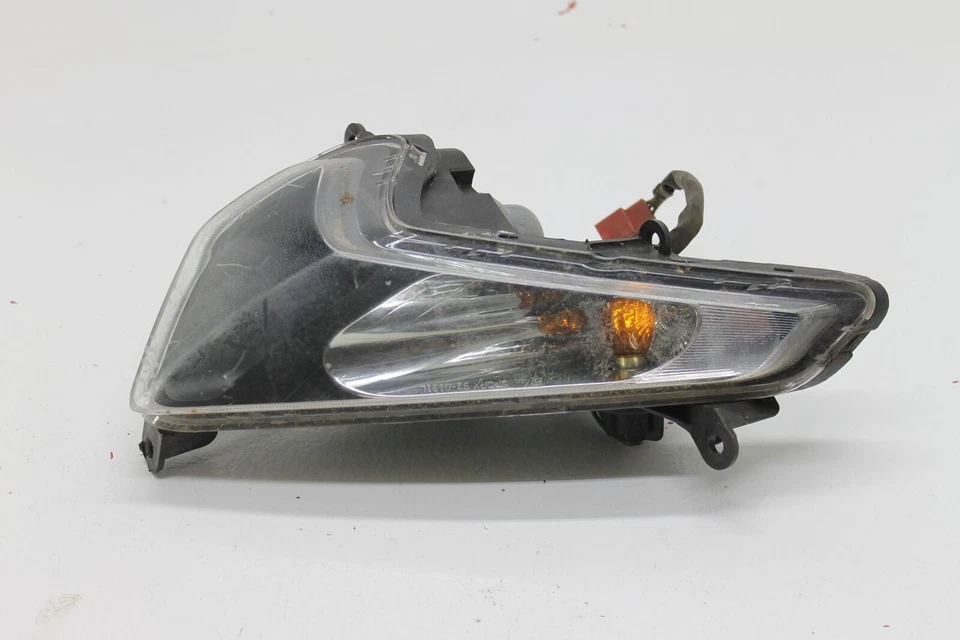 2009 09 SYM rv250 RIGHT FRONT TURN SIGNAL BLINKER LIGHT INDICATOR - Image 1 of 4
