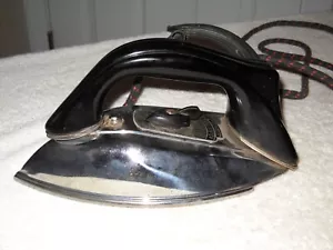 Samson Automatic, Dry Iron, 1000 Watt, Adjustable, Heats. 10-0, Good Condition. - Picture 1 of 9