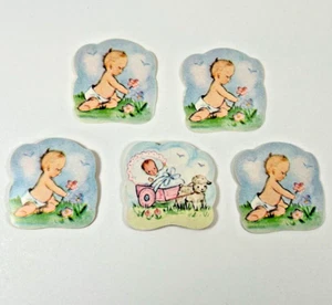 Adesivi sigilli fustellati anni 60 gommati bambino e fiori o in carrello con agnello 26 totali - Foto 1 di 8