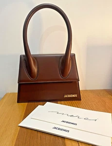 Bolso de Hombro Jacquemus Le Grand Chiquito Le Raphia Marrón Chocolate Firma. - Imagen 1 de 12