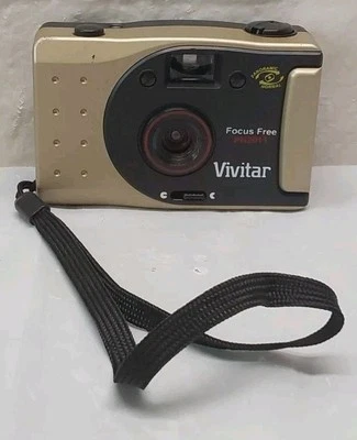 VIVITAR PN2011 35mm Film Camera Panoramic Focus Free Vintage Point and Shoot. - Image 1 of 4