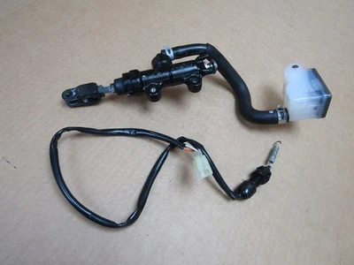 Cilindro maestro freno trasero suzuki gsx-s1000 rq m2 2022 7.764 millas (15423) - Imagen 1 de 4