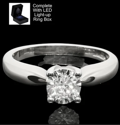 Anillo solitario de diamantes de oro blanco de 9 quilates con diamantes de 0,10 quilates tallas L y N solamente Foto 1 de 4