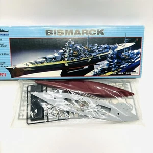 Vintage Battleship Bismarck 1:800 SCALE Model Kit With Motor - Picture 1 of 5