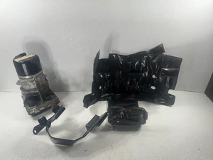 2016-2021 OEM MCLAREN 570S SPIDER ELECTRIC POWER STEERING/SUSPENTION PUMP - Picture 1 of 9