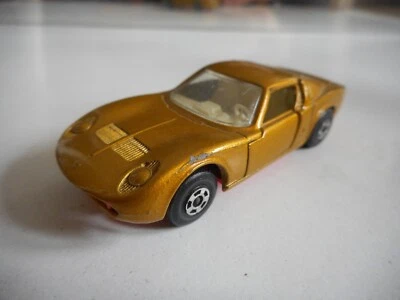 Matchbox Superfast Lamborghini Miura en or + base rose - Photo 1/3