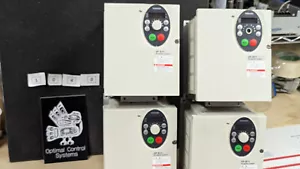 Toshiba Transistor Inverter 3 fasi 5HP 380V/500V 4.0kW VFS11-4037PL-WN - Foto 1 di 12