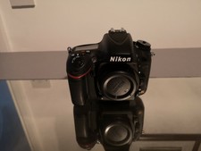 Nikon D610 Body Only - Shutter count just under 6000
