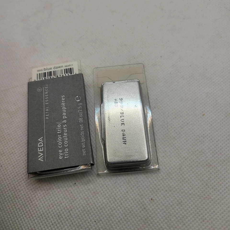 AVEDA Petal Essence Eye Color Trio - 999 Blue Dawn 0.08 oz - New In Package - Image 1 of 1
