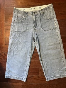 LEE Women's COMFORT WAIST Straight Leg Capri Jeans Sz.14M - Picture 1 of 6