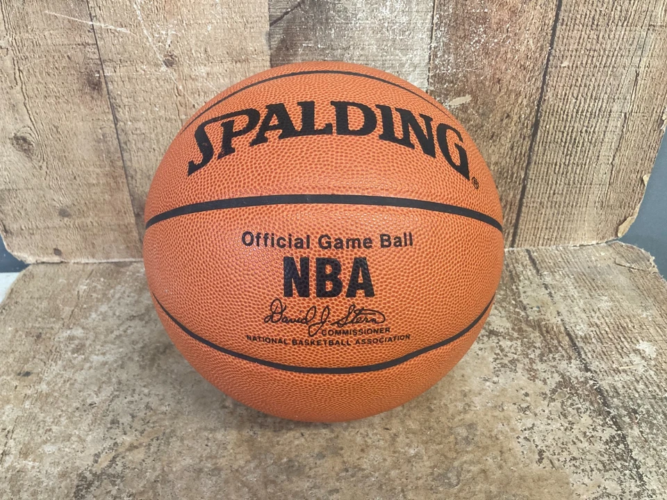 Balón de Juego Oficial Spalding NBA David Stern Años 90 Cuero Grano Completo Foto 1 de 4