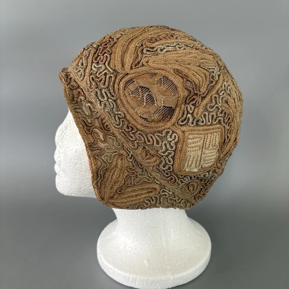 Antique 1920s Cloche Embroidered Silk Headpiece Hat Beige Gold Theater Costume - Image 1 of 4